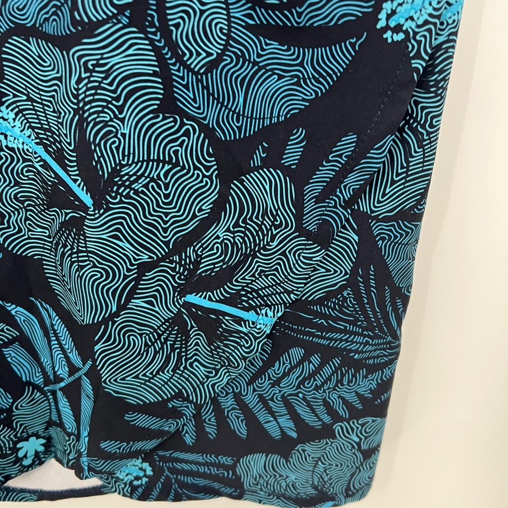 RipSkirt Hawaii blue hibiscus floral wrap skirt - Picture 7 of 10